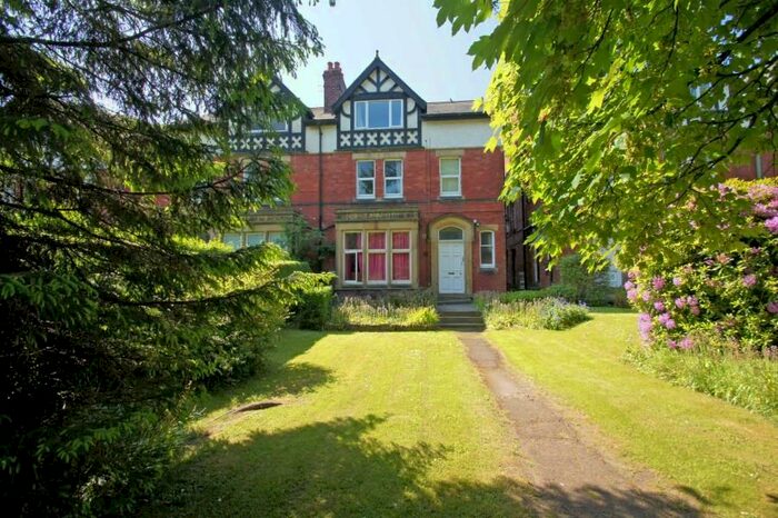 1 Bedroom Flat To Rent In Claremont Drive, Headingley, Leeds, LS6
