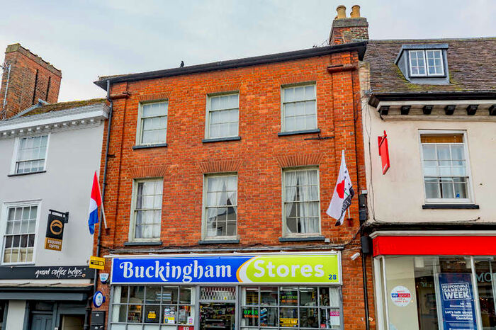 1 Bedroom Apartment To Rent In West Street, Buckingham, MK18