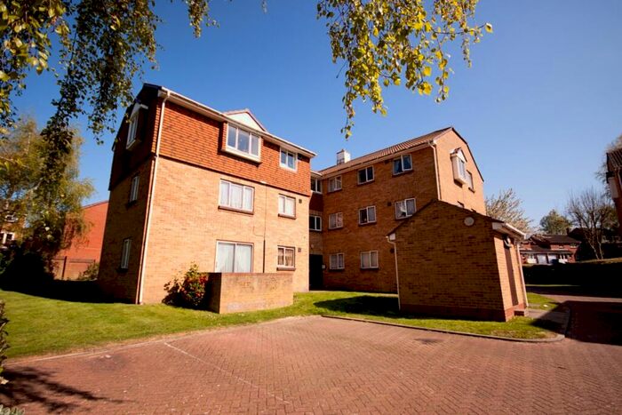 2 Bedroom Flat To Rent In Fallowfield, Sittingbourne, ME10