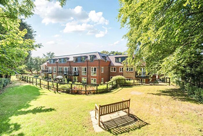 2 Bedroom Retirement Property For Sale In Charrington Lodge, Oxted, RH8