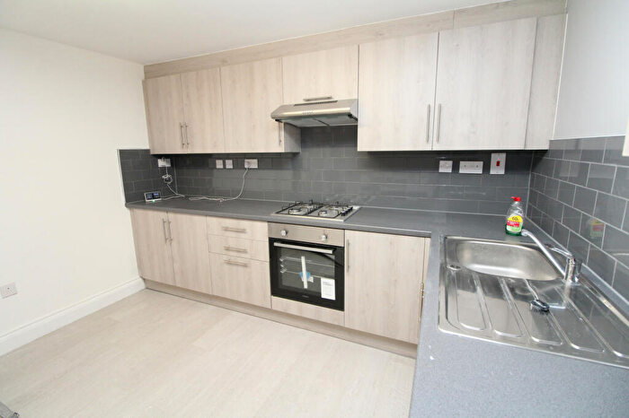 3 Bedroom Terraced House To Rent In Ingledew Road, Plumstead, SE18