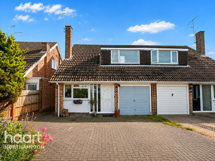 3 Bedroom Semi-Detached House For Sale In Wantage Close, Northampton, NN7