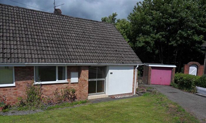 2 Bedroom Property To Rent In Greenlands Close, Monmouth, NP25