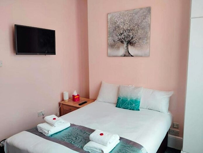 1 Bedroom Studio To Rent In Green Lanes, London, N4