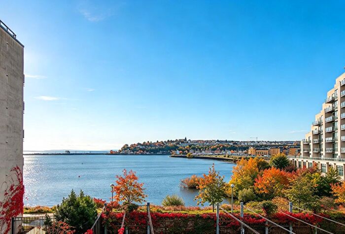 2 Bedroom Flat For Sale In Alderney House, Prospect Place, Cardiff Bay, CF11