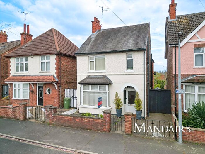 3 Bedroom Detached House For Sale In Fairfield Road, Fletton, Peterborough, PE2