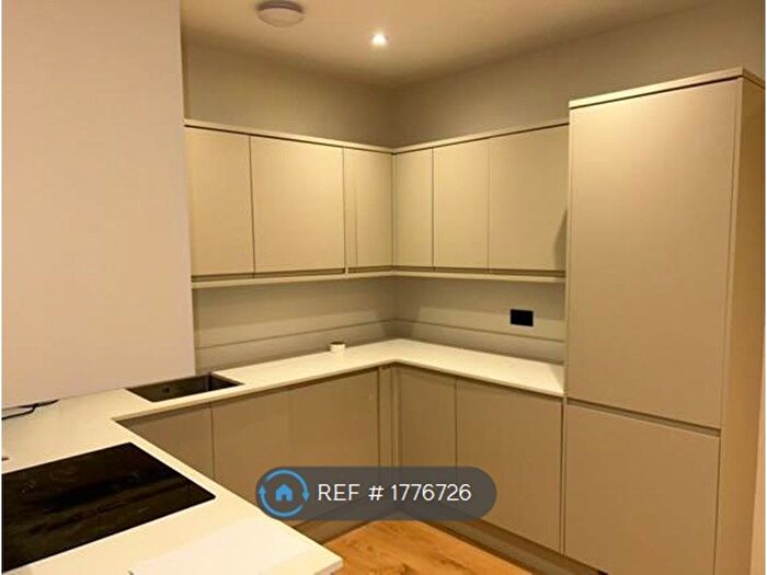 1 Bedroom Flat To Rent In Church Street East, Woking, GU21