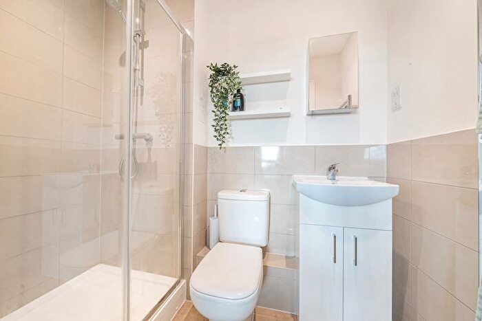 2 Bedroom Flat For Sale In Copeland House, Stevenage, Hertfordshire, SG1