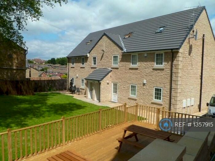 2 Bedroom Flat To Rent In Blacksmith Court, Thorpe Hesley, Rotherham, S61
