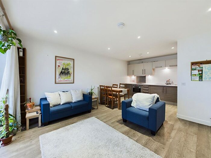 2 Bedroom Flat For Sale In New Festival Quarter, Canary Wharf, London, E14