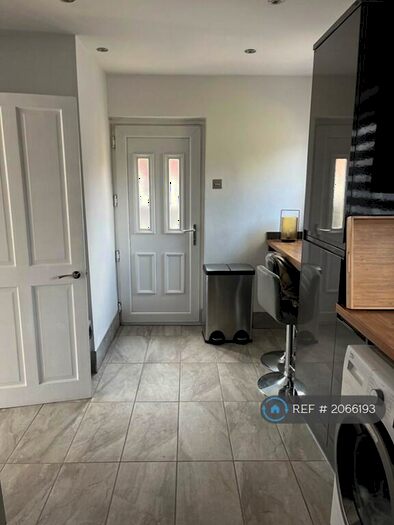 3 Bedroom Semi-Detached House To Rent In Ferryhill Road, Irlam, Manchester, M44