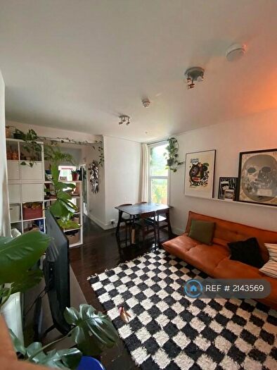 1 Bedroom Flat To Rent In Gloucester Drive, London, N4