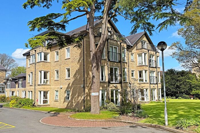 2 Bedroom Flat For Sale In Otley Road, Harrogate, HG2