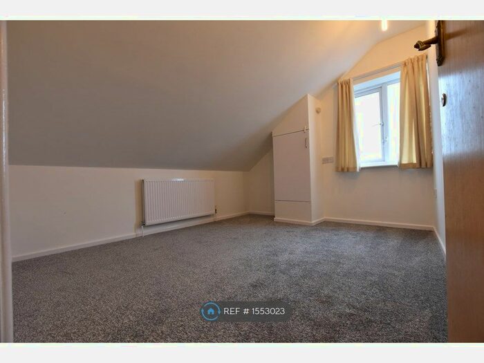 1 Bedroom Flat To Rent In Park Street, Luton, LU1