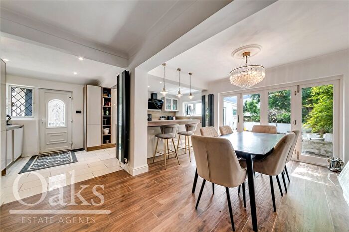 3 Bedroom Bungalow For Sale In Waddington Way, Crystal Palace, SE19