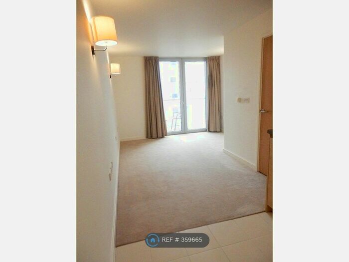 1 Bedroom Flat To Rent In Quadrant Court, Wembley, HA9