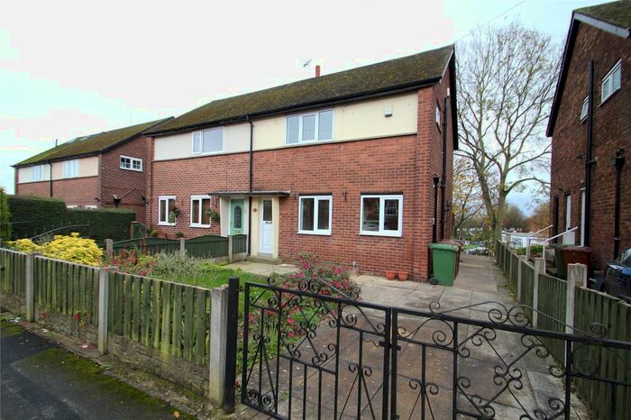 3 Bedroom Semi-Detached House To Rent In Robson Close, Pontefract, West Yorkshire, WF8