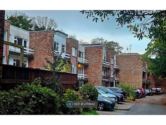 2 Bedroom Flat To Rent In Beech Court, Liverpool, L18