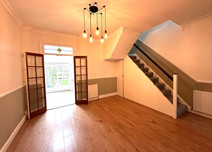 2 Bedroom Terraced House To Rent In New North Road, Exmouth, EX8