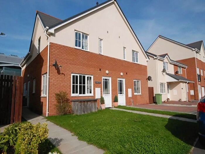 1 Bedroom Property To Rent In Clos Gerallt, Llanbadarn Fawr, Aberystwyth, SY23