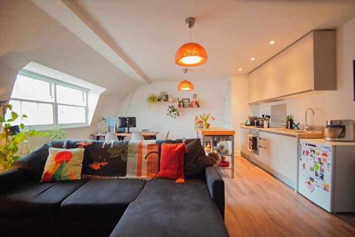 1 Bedroom Apartment To Rent In Century Place, St. Pauls, Bristol, BS2