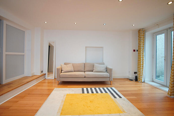 1 Bedroom Flat To Rent In Brigstocke Road, St. Pauls, BS2