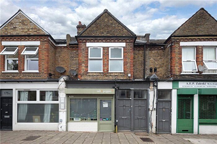 Studio For Sale In Replingham Road, London, SW18