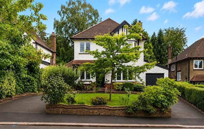 4 Bedroom Detached House For Sale In Grovelands Road, West Purley, CR8