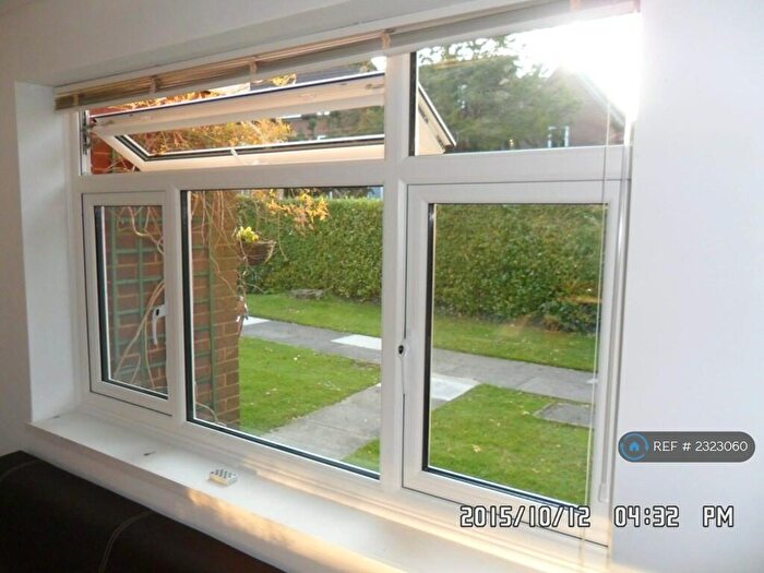 1 Bedroom Flat To Rent In Westfield Park, Pinner, HA5