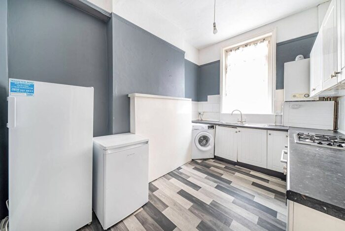 4 Bedroom Flat To Rent In Hildreth Street, Balham, SW12