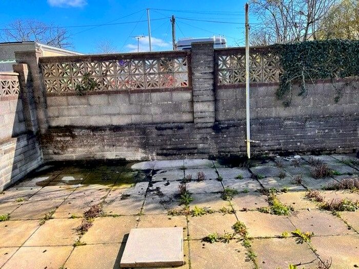 3 Bedroom Semi Detached House To Rent In Denver Road, Fforestfach