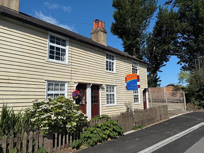2 Bedroom Cottage To Rent In Park Road, Banstead, Surrey, SM7