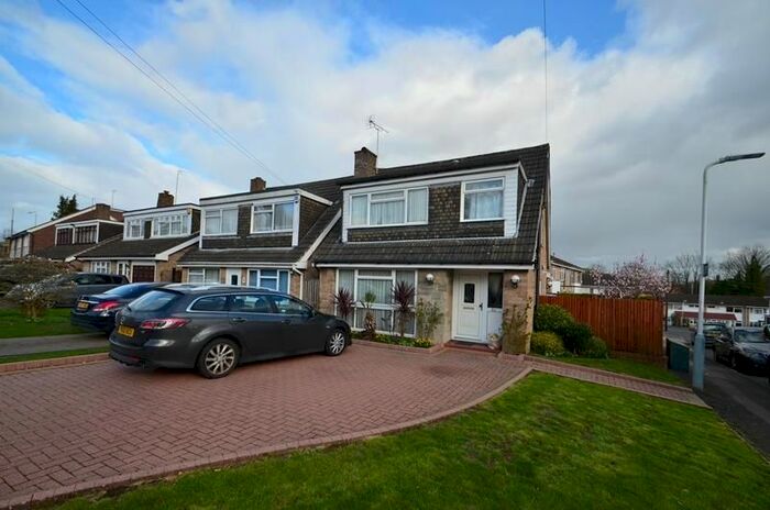 3 Bedroom Detached House To Rent In The Drive, Northwood, HA6