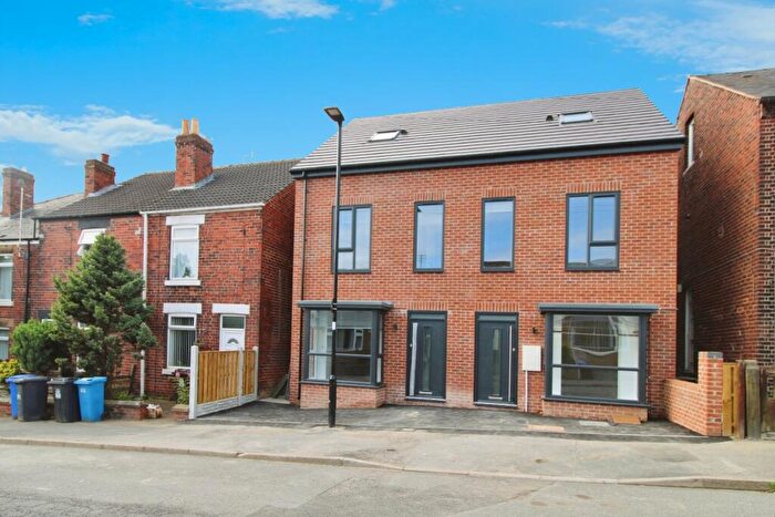 3 Bedroom Semi-Detached House To Rent In Standon Road, Sheffield, South Yorkshire, S9