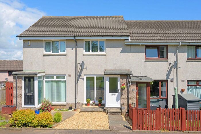 2 Bedroom Terraced House For Sale In Cameron Grove, Inverkeithing, KY11