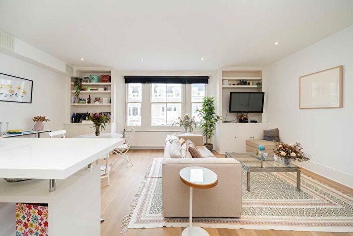 2 Bedroom Flat To Rent In Clanricarde Gardens, Notting Hill, W2