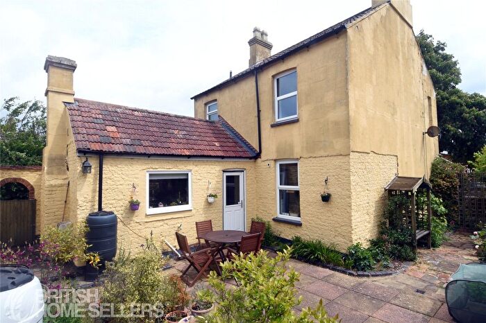 3 Bedroom Detached House For Sale In Shipdham Road, Dereham, Norfolk, NR19