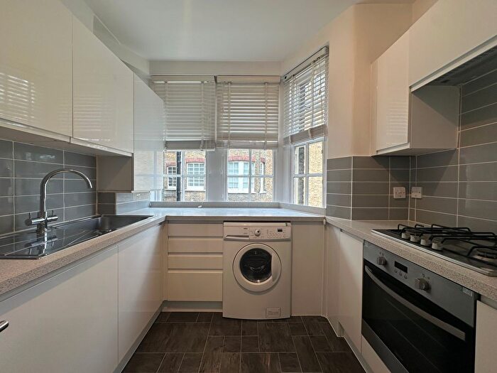 1 Bedroom Flat To Rent In Saltwood Grove, Walworth Village, London, London, SE17