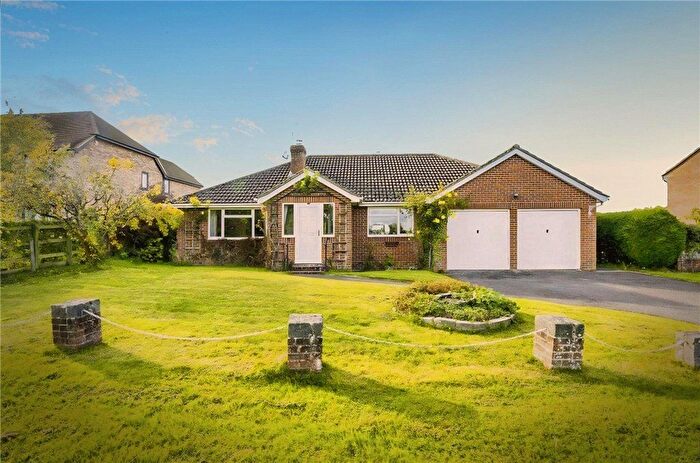 3 Bedroom Bungalow To Rent In Top Green, Lockerley, Romsey, Hampshire, SO51