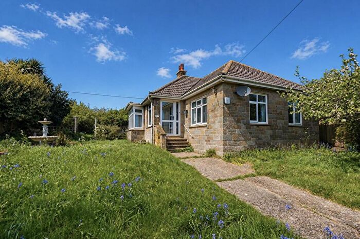 2 Bedroom Detached Bungalow For Sale In Renovation Required * Newchurch, PO36