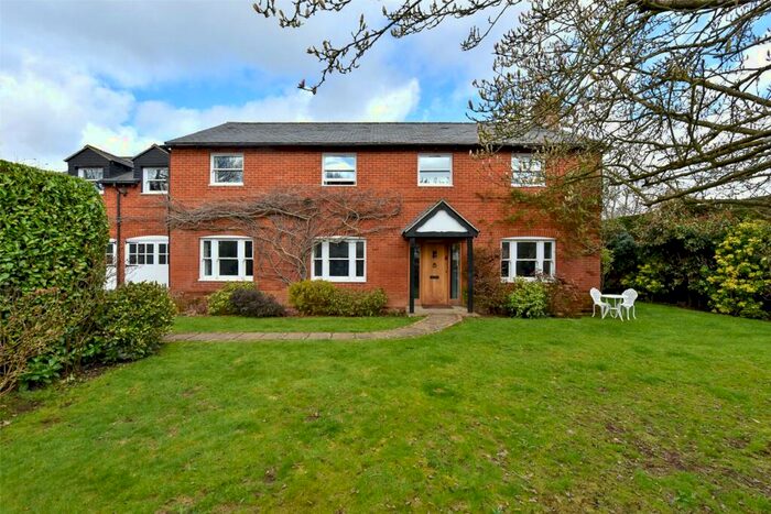 5 Bedroom Detached House To Rent In Colliers Lane, Peppard Common, Henley-On-Thames, Oxfordshire, RG9