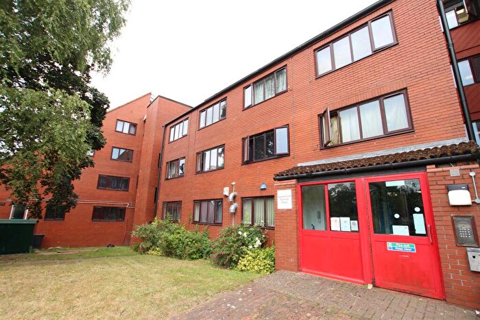 2 Bedroom Flat To Rent In Pyramid Close, Northampton, NN3