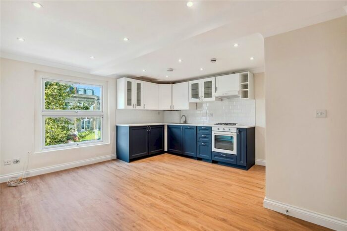 1 Bedroom Flat To Rent In Goldhawk Road, Shepherds Bush Green, W12