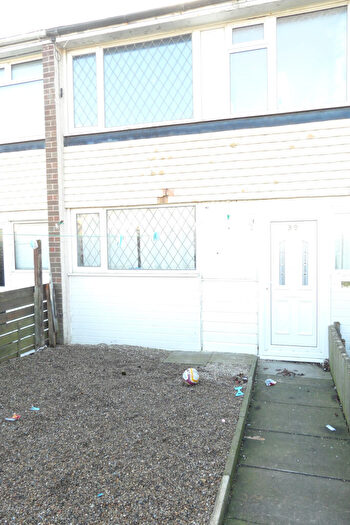 3 Bedroom Character Property To Rent In Eskdale Rise, Allerton, Bradford, BD15