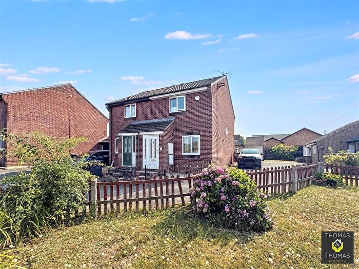 2 Bedroom Semi Detached House For Sale In Drayton Way, Gloucester, GL4