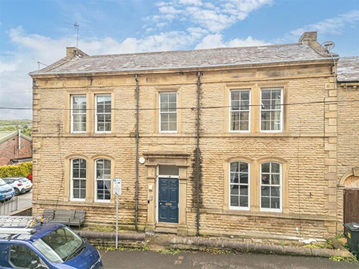 2 Bedroom Apartment To Rent In Catherine Street, Elland, HX5