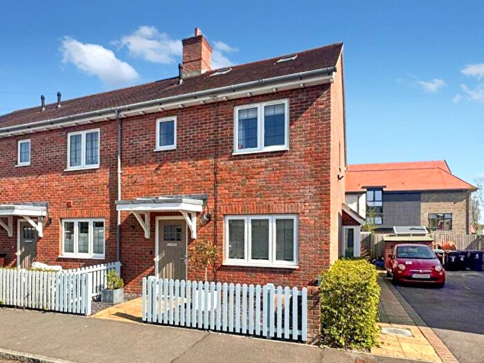 4 Bedroom Semi-Detached House For Sale In Bargain Close, Nursling, Southampton, Hampshire, SO16