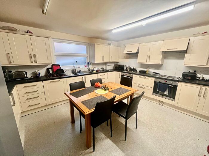 1 Bedroom Property To Rent In Avenue Road, Leamington Spa, CV31