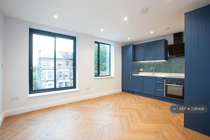 1 Bedroom Flat To Rent In Sarre Road, London, NW2