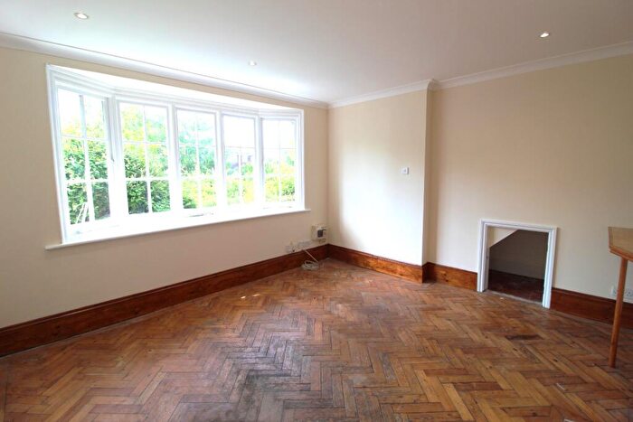 1 Bedroom Maisonette To Rent In West Valley Road, Hemel Hempstead, Hertfordshire, HP3
